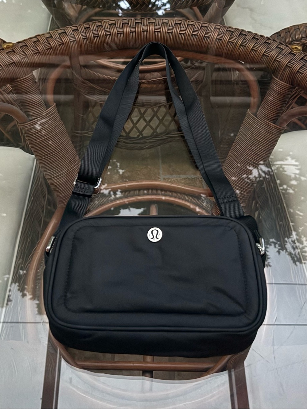 Lululemon Black Compact Crossbody Messenger